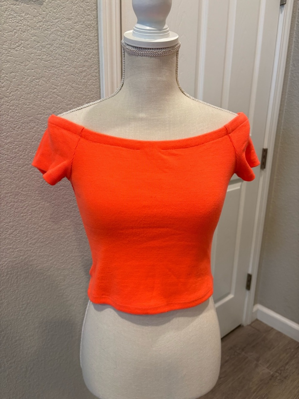 Off-Shoulder Ribbed Crop Top - Orange